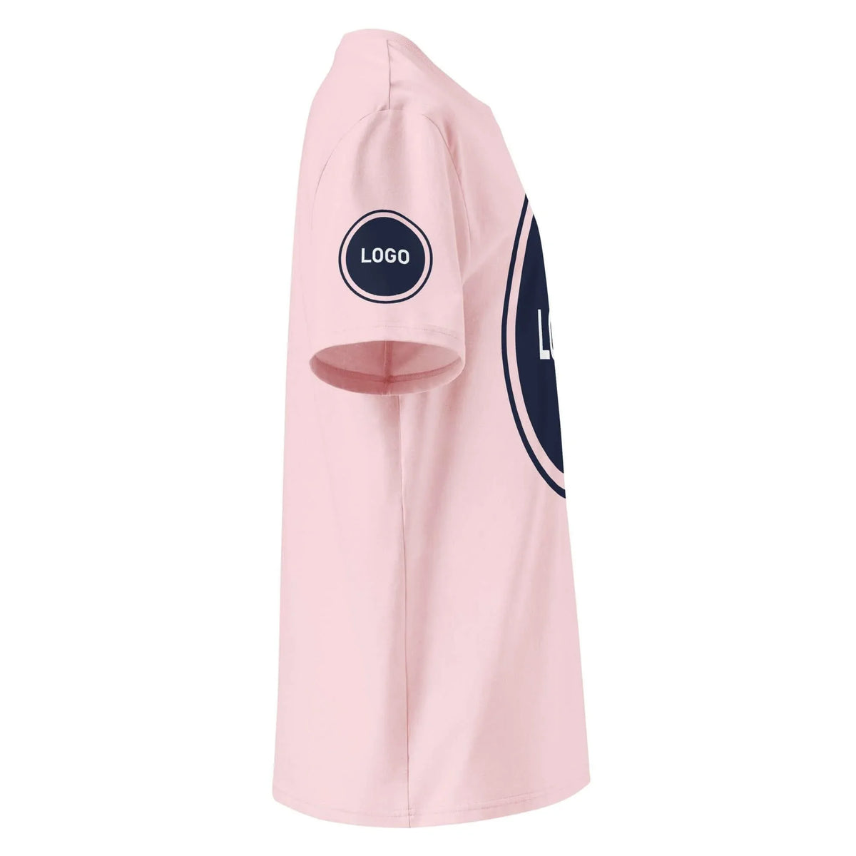 Rosa T-Shirt mit rundem Logo-Aufdruck auf dem Ärmel und der Vorderseite