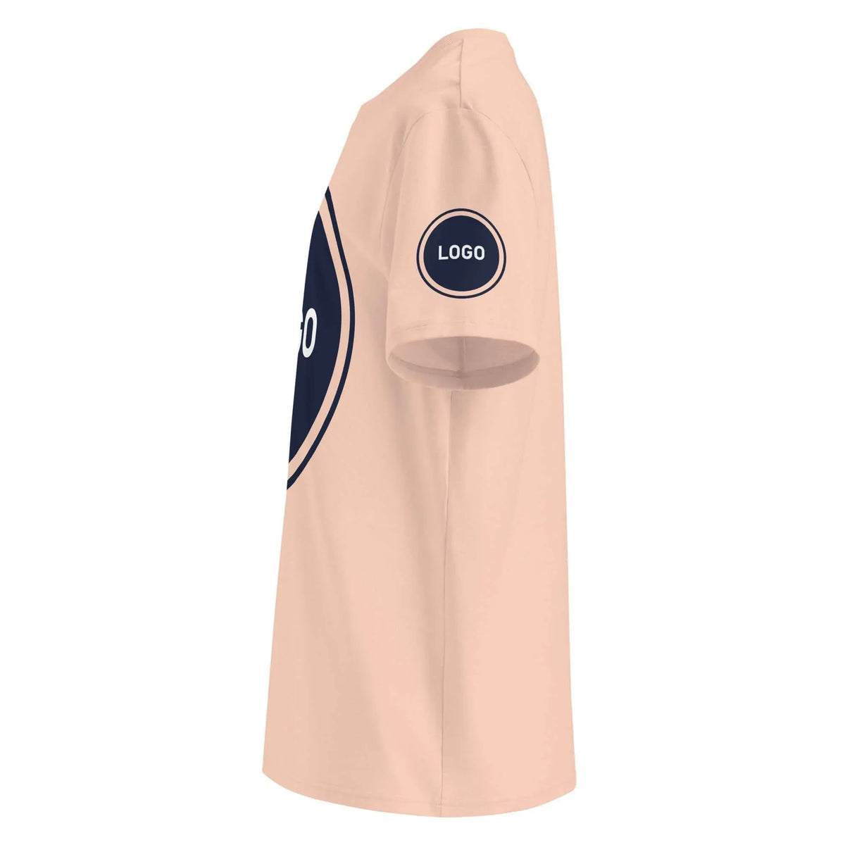 Pfirsichfarbenes T-Shirt mit dunkelblauem Logo-Print auf dem Ärmel und der Seite