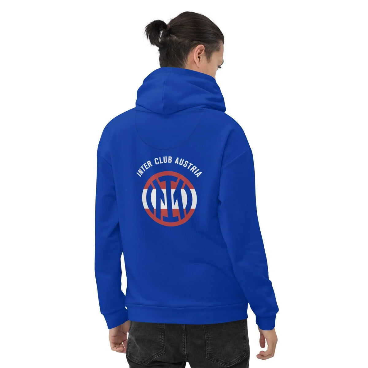Rückansicht eines blauen ICA Hoodies von CREWILD mit rundem Inter Club Austria Logo
