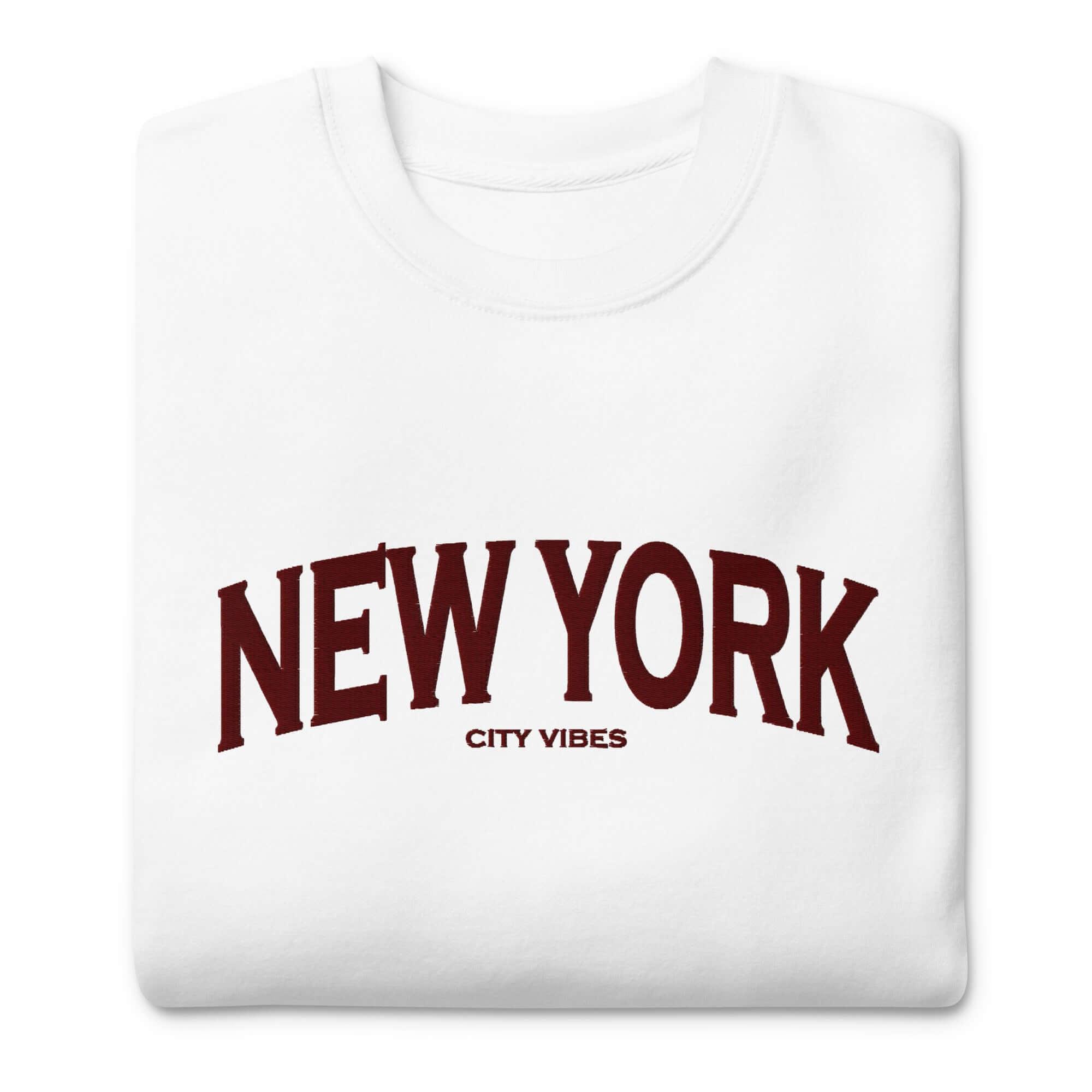 Weißes T-Shirt mit weinrotem Aufdruck &