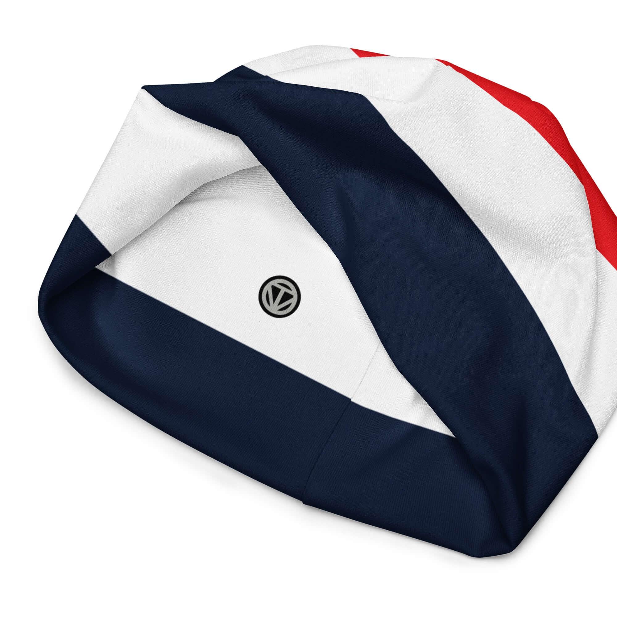 Beanie mit rot-weiß-blauen Streifen und Logo, Allover-Print, modische Mütze