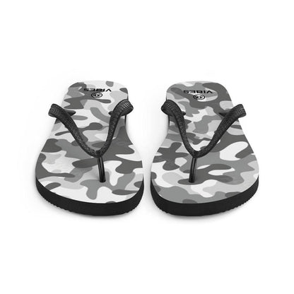 VIBES Flip Flops in Grau mit Camouflage-Muster und schwarzen Riemen, Produktfoto