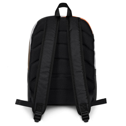 Rückseite des CREWILD Rucksacks in Camo mit gepolsterten Schultergurten und Tragegriff