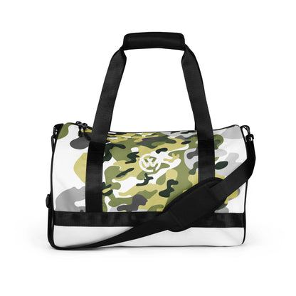 CREWILD Sporttasche mit grau-grünem Camouflage-Muster, Tragegriffen und Schultergurt.