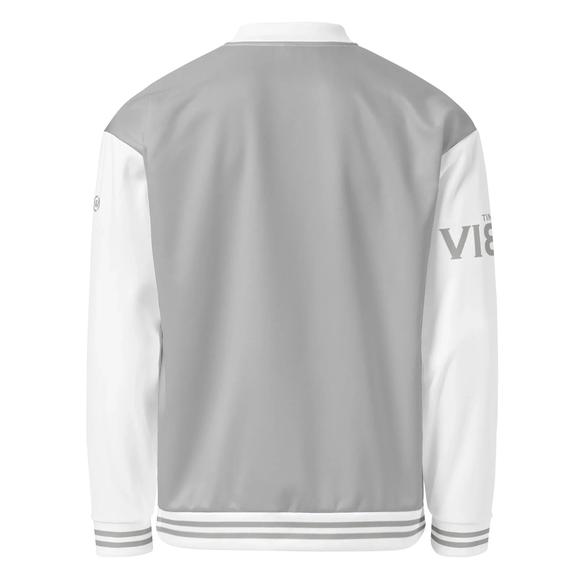 Rückansicht der CREWILD Collegejacke in Silbergrau und Weiß für Unisex.