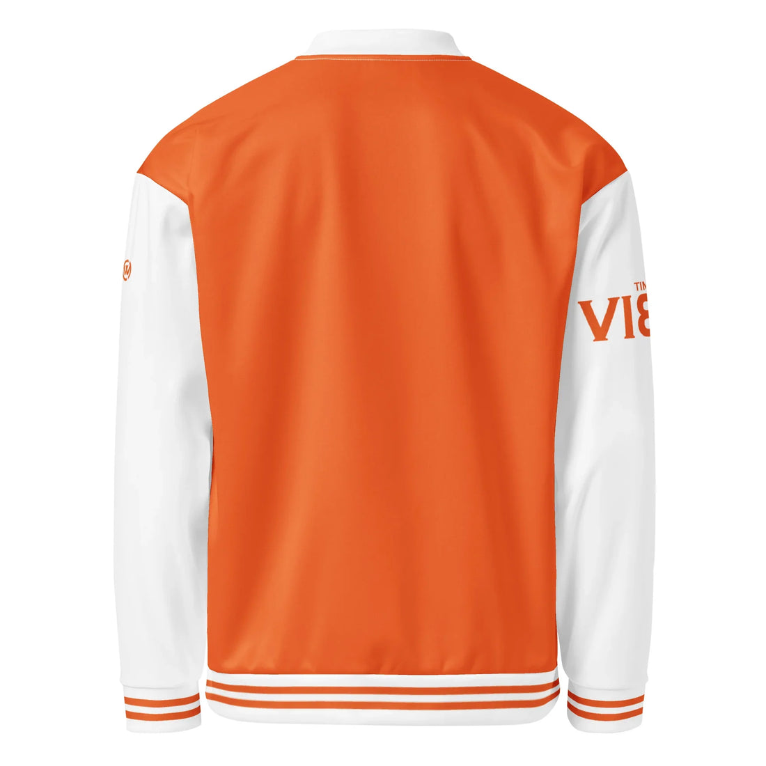 Rückansicht der CREWILD Collegejacke in Orange und Weiß für Unisex.