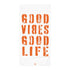 Weiße Strandtuch mit orangem Schriftzug Good Vibes Good Life, modernes Design, Time Of Vibes