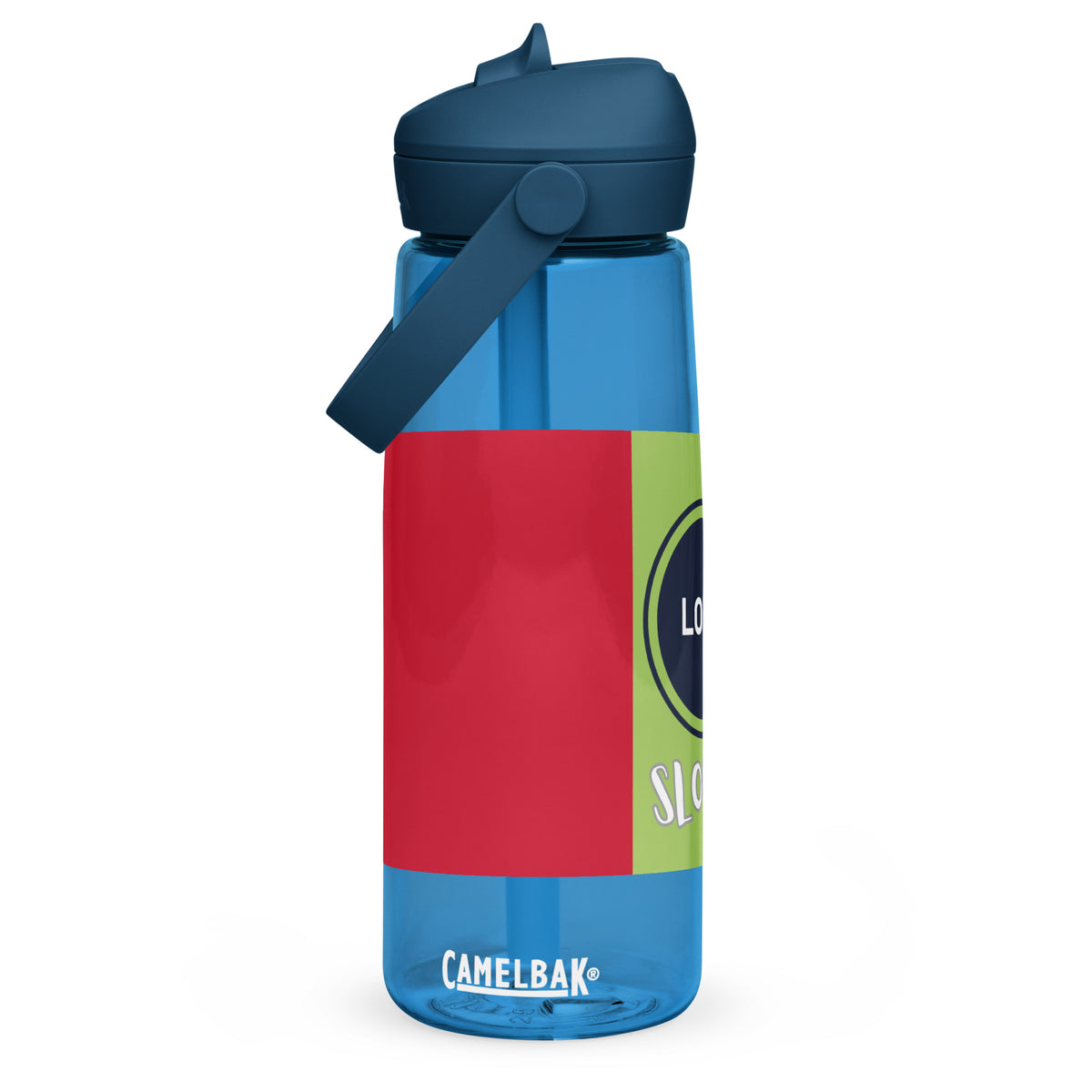 Hellblaue CREWILD Trinkflasche mit dunkelblauem Deckel und individuellem farbigem Aufdruck.