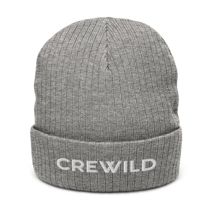 Graue CREWILD Beanie Strickmütze mit weißem Logo-Schriftzug auf dem Umschlag
