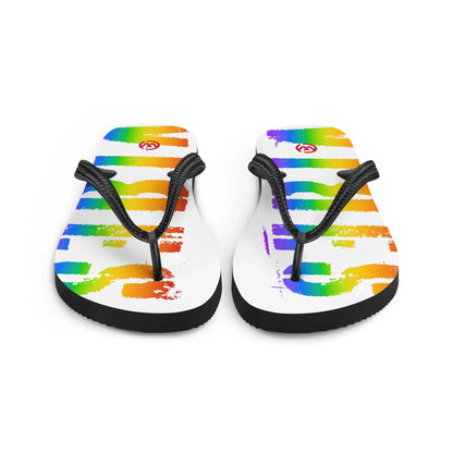 Weiße CREWILD Flip-Flops mit Regenbogen-Design und farbigen Akzenten