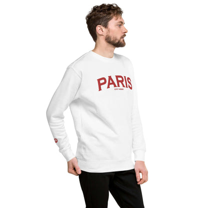 Mann trägt weißes Unisex Sweatshirt mit rotem Paris City Vibes Print, Seitenansicht