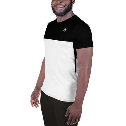 Herren Sport T-Shirt schwarz-weiß, athletisch, mit Logo, vor weißem Hintergrund