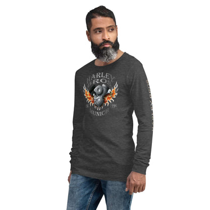 Mann trägt dunkelgraues Harley Bros Munich Langarmshirt mit Flammen-Motorrad-Print