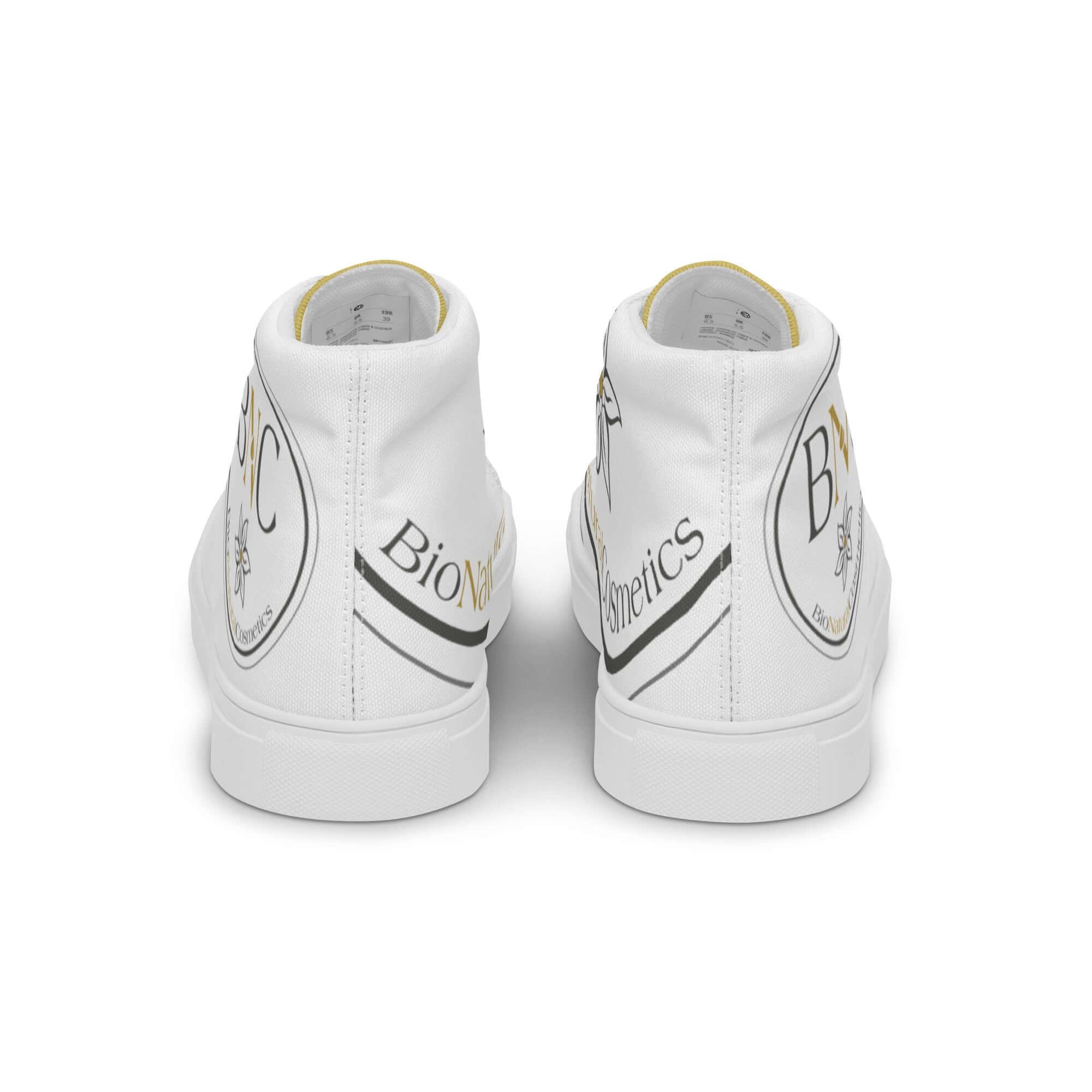 Weiße Damen High-Top Canvas Sneaker mit BioNatural Cosmetics Logo, Rückansicht auf weißem Hintergrund